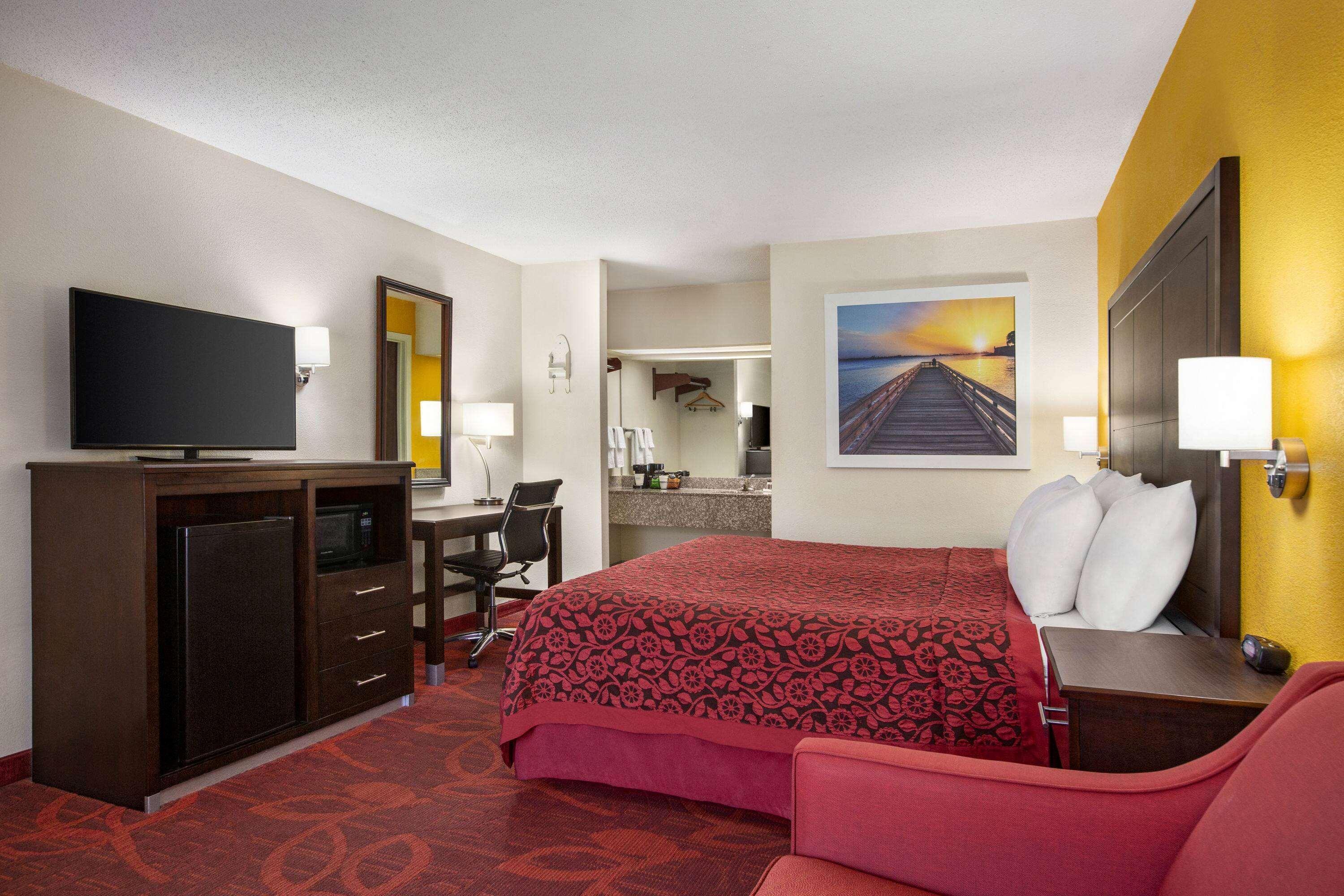 Days Inn By Wyndham Weldon Roanoke Rapids Bagian luar foto