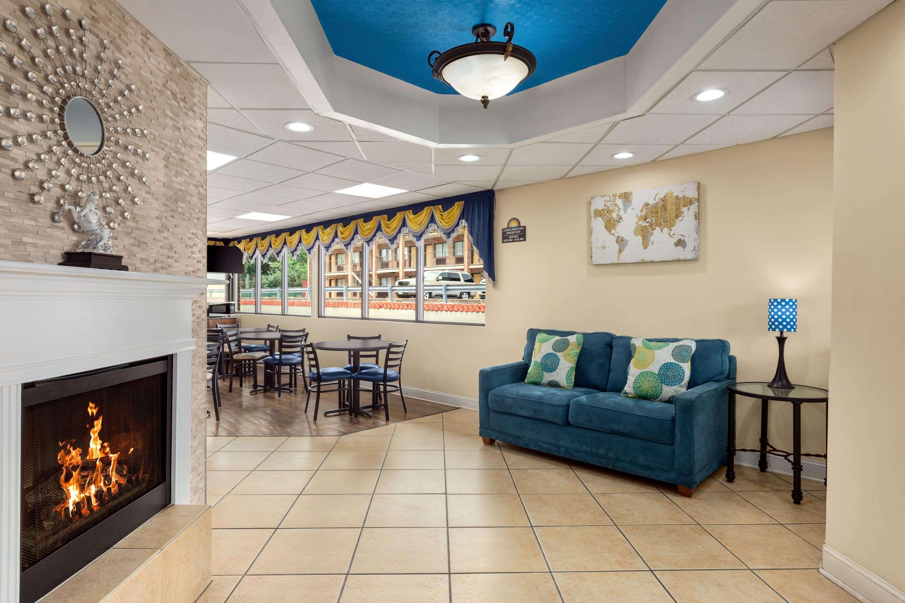 Days Inn By Wyndham Weldon Roanoke Rapids Bagian luar foto