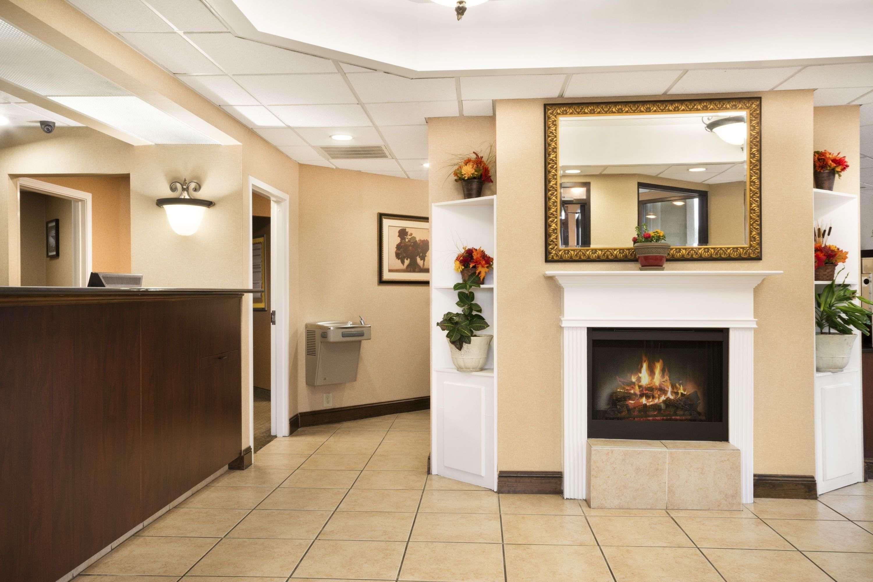 Days Inn By Wyndham Weldon Roanoke Rapids Bagian luar foto