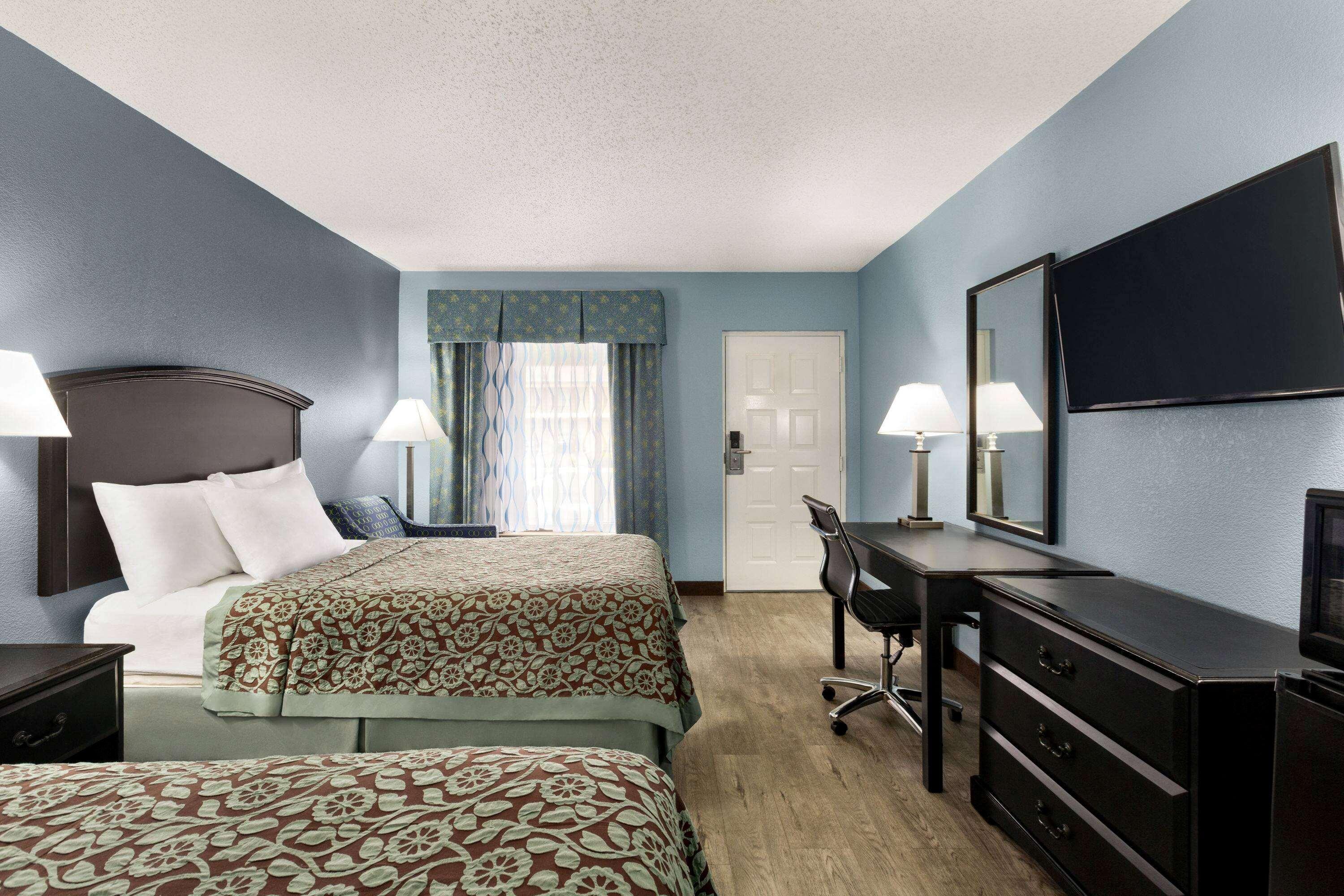 Days Inn By Wyndham Weldon Roanoke Rapids Bagian luar foto