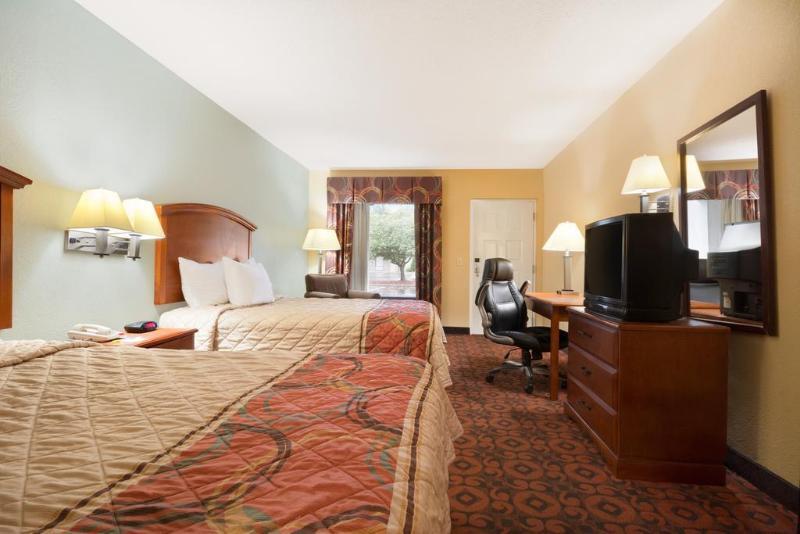 Days Inn By Wyndham Weldon Roanoke Rapids Bagian luar foto